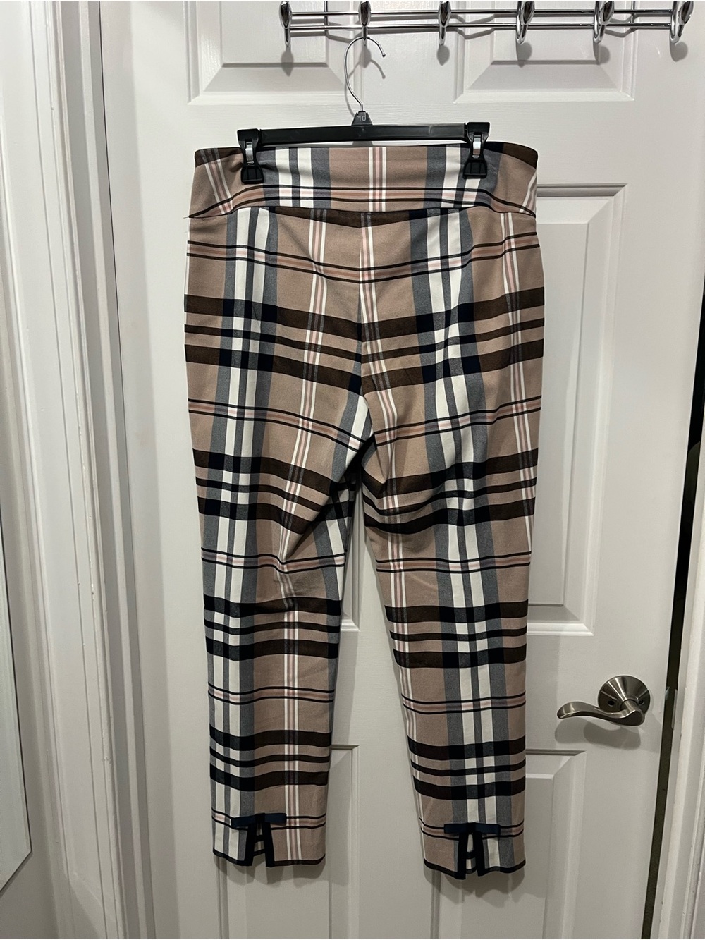 crown & ivy Plaid Pants in Beige, Navy, White - Picture 2 of 4